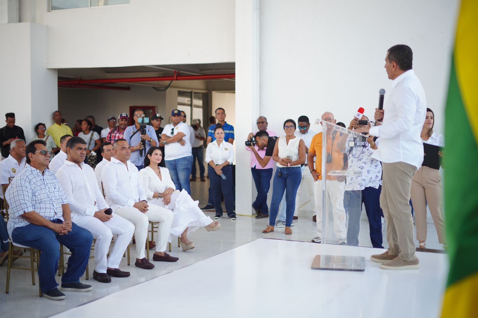 Es Oficial El Alcalde Dumek Turbay Posesion A Los Alcaldes De Las